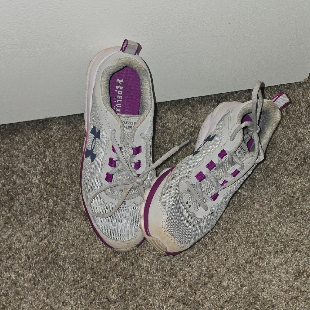 Under Armour Charged Assert Running Shoes